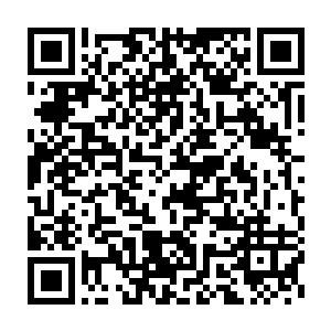 在酒楼内许紫烟已经用传讯玉简将这里的事情和爷爷许顶天说了一遍二维码生成