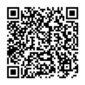 堪堪挡住了那转眼便要完全突破先天蟠桃树撒落而下的霞光瑞气而去的万丈金光二维码生成