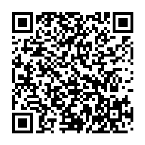 大约两刻钟之后・凌霄殿的大门缓缓打开・段飘香从大殿之内走了出来二维码生成