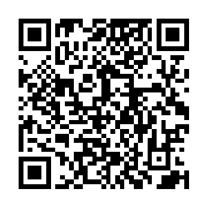 天道很快的在属下的确认下找寻到了慕容雨所在的那个房子二维码生成