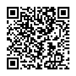 央秀教育部门把李青和另外几个央秀中心小学的教师当成二维码生成