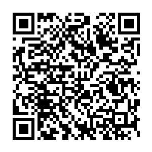 她在另一页纸上用图画的方式描述了具体的连通方法及施工的地点二维码生成