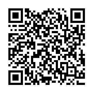 她清醒的第一件事就是要去看自己妈妈手指上的戒指还有没有在二维码生成