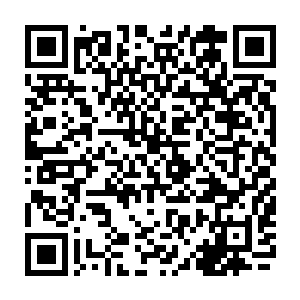 她的移动也十分地缓慢・在这里完全不是不受重力影响的大地异熊的对手二维码生成