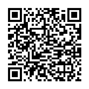 如今的银价是因为我们靠着优良的商品和通用的货币强行拉低了二维码生成