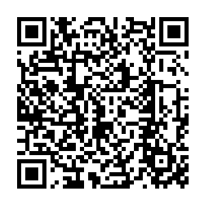 实在想不出办法的杰西卡准备把这个皮球扔出去叫姐妹们一起想办法了二维码生成