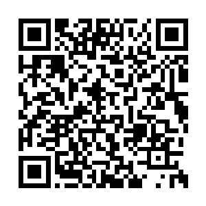 将里面已经是凉掉了的茶水咕咚咕咚的喝了下去二维码生成