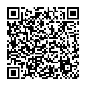 小加藤君瞟一眼从他到来就抖的如筛糠一样的之前被咕仔附体的那警员二维码生成