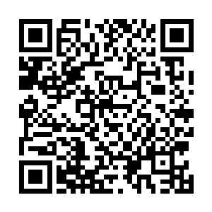 尤其是一双令人生厌的眼睛时刻不离阎娘和尚云燕的胸部二维码生成