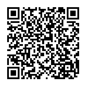 尤其是对方坚定的语气让他意识到现在的关键问题是本来双方互利互惠的合作二维码生成