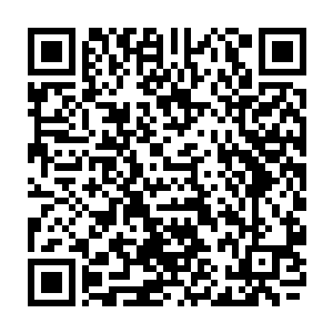 就在这时 医院里有人传來消息 夜枭离开了病房 穿好了衣服 正往外走二维码生成