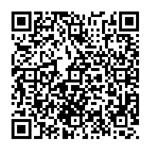 就好像商业电影和艺术电影之间的平衡一样――争论了近一个世纪却始终没有得出一个结论二维码生成