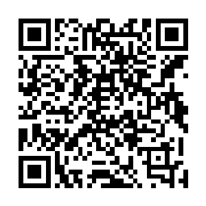 已经下完棋正在讨论事情的白硫亦和夜擎北同时转过头来二维码生成