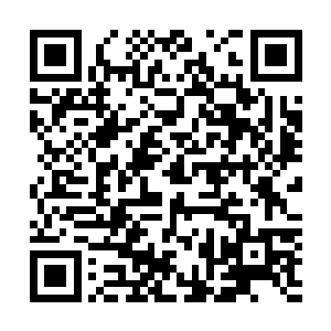 巴克作为一个设计师对这位现场设计者的用心也算是赞许了二维码生成