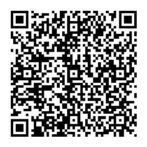 布鲁森不断汇报着目标的位置通过科察彼勒再转达三架直升机速度倒是不慢与他们的距离不断在缩短二维码生成