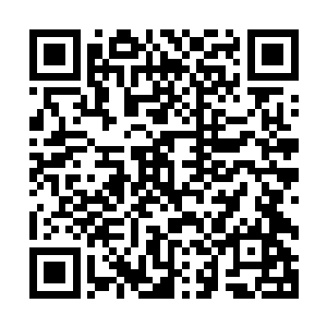 希拉木伦头顶的盾牌上立刻就响起了弩箭敲击在盾牌上的声音二维码生成