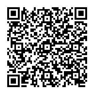 张铁在时间之塔的符文炼器技能提升区域按部就班的实践着自己符文炼器师的技能二维码生成