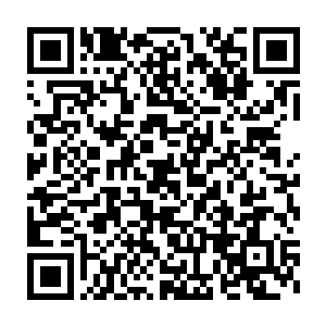 当即就满口答应这个任性而无礼的要求……称他一声宠母狂魔都不为过二维码生成