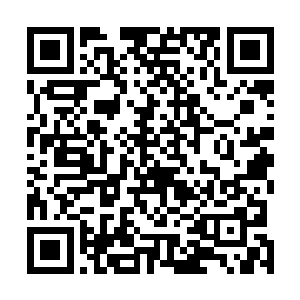 当时南宫羽冽的唇离樱樱的红唇居然只有不到一寸的距离二维码生成