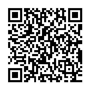 当江帆看到梅代乃召和卜长樱茂的没穿衣服的暧昧照片是愣住了二维码生成