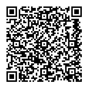 很多承认自己做的项目不够出色的事务所甚至有点怜悯这个看起来很有才气的俄罗斯美貌设计师了二维码生成