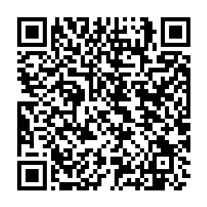 很快一艘跟刚刚主屏幕上画面展示形状差不多的军舰躯壳便在海面上组装成型二维码生成