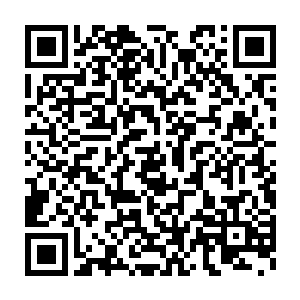 忽然他微微鼓起的小腹突然发出极为柔和但绝无法忽视的绿色光芒二维码生成