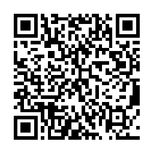 恨不得将他给活剥了的黄保长黑着一张脸在古城内堵住了他二维码生成