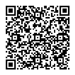 我想先看看咱们的炼器炉和维修改装平台――不知道我是否可以随便使用这里的炼器炉二维码生成