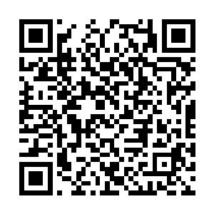 戴着这么大的一枚戒指走在路上不怕被人抢了去么二维码生成
