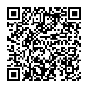 所以他的确也需要回到t恤和牛仔裤的传统美国男性配搭里――要知道二维码生成
