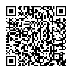 所以我已经大概知道了他所在的距离离着我这里顶多也就是小半时辰的路程二维码生成
