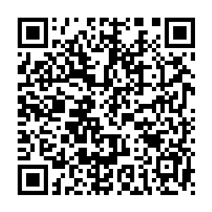 所以未来我们的网络支付产品将会跟蚂蚁金融旗下的支付宝用户合并二维码生成
