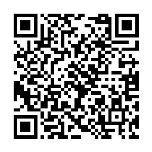 所以这一次唐漠主动打电话约他到这家咖啡馆见面二维码生成