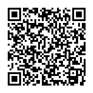 担忧的看着君无妄……君无妄说阮卿卿和不同的男人约会是什么意思二维码生成