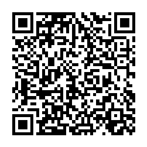 拦截他的弟子完全是粗手笨脚几乎是在短短瞬间就飘飞出了包围圈二维码生成