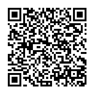拿起了自己从泰国带过来的法器――一支经过他师傅开光加持过的降魔杵二维码生成