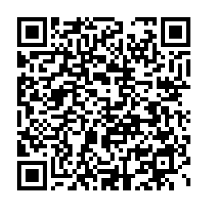 整副战甲就以一个完整的人形的形态双手交叉的漂浮在张铁的面前二维码生成