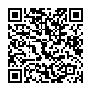 无比混乱无序的空间撕扯就像无数把锋利的刀在凌迟着他的身子二维码生成