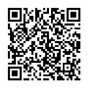 普罗米修斯的浑身上下正在冒着黑气他的眼睛变得漆黑无比二维码生成