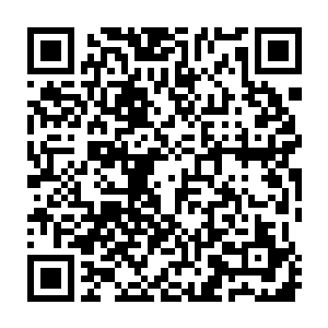 更遑论还要再把这洋洋洒洒一千五百字还带表格数据的文章给悉数敲下来的二维码生成