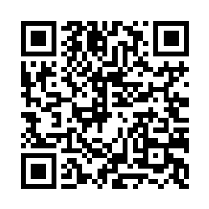 曹珊珊刻意的稍稍和凌云保持了一丝距离二维码生成