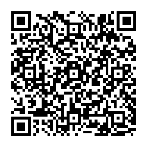 曾经改变了人类宇宙观的伟人哥白尼去世的那一天出版商才收到出版寄来的一部他写的书二维码生成