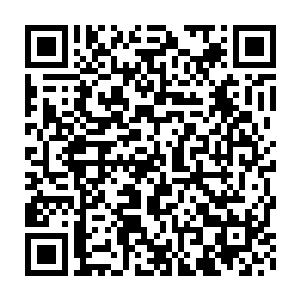 最主要的是这对于自己国家民众的思想打击和信仰打击是无比的严重的二维码生成