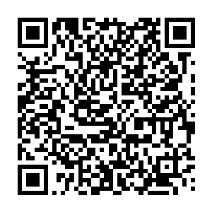 最后从他的喉咙里面发出来了一连串似乎是痛苦又似乎是闷哼的模糊声音二维码生成