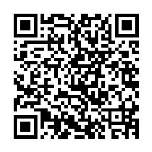 最后他的目光则定格在了六件极品古神器之中的一件铠甲上面二维码生成