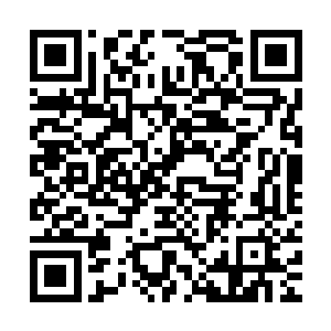有时候女人看一个男人如何也会从握手这样简单的礼仪上做评判二维码生成