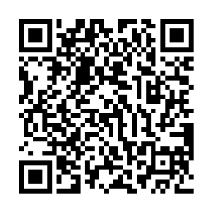 机械制造是建立在精钢锻造和各种精密的机器基础上的二维码生成