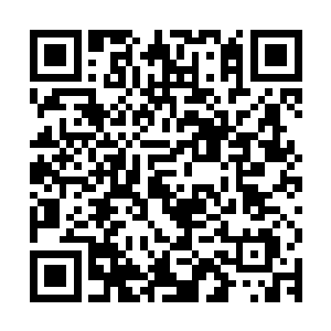 李家商团护卫手中的锋利武器狠狠的劈砍在赵氏商团护卫的身上二维码生成
