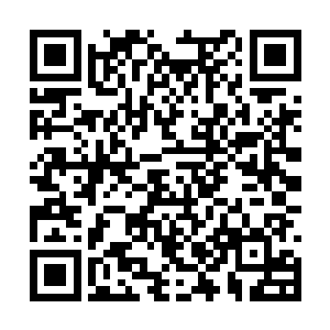 李旭也在此时将一份盖有公章的文件推到他的面前二维码生成